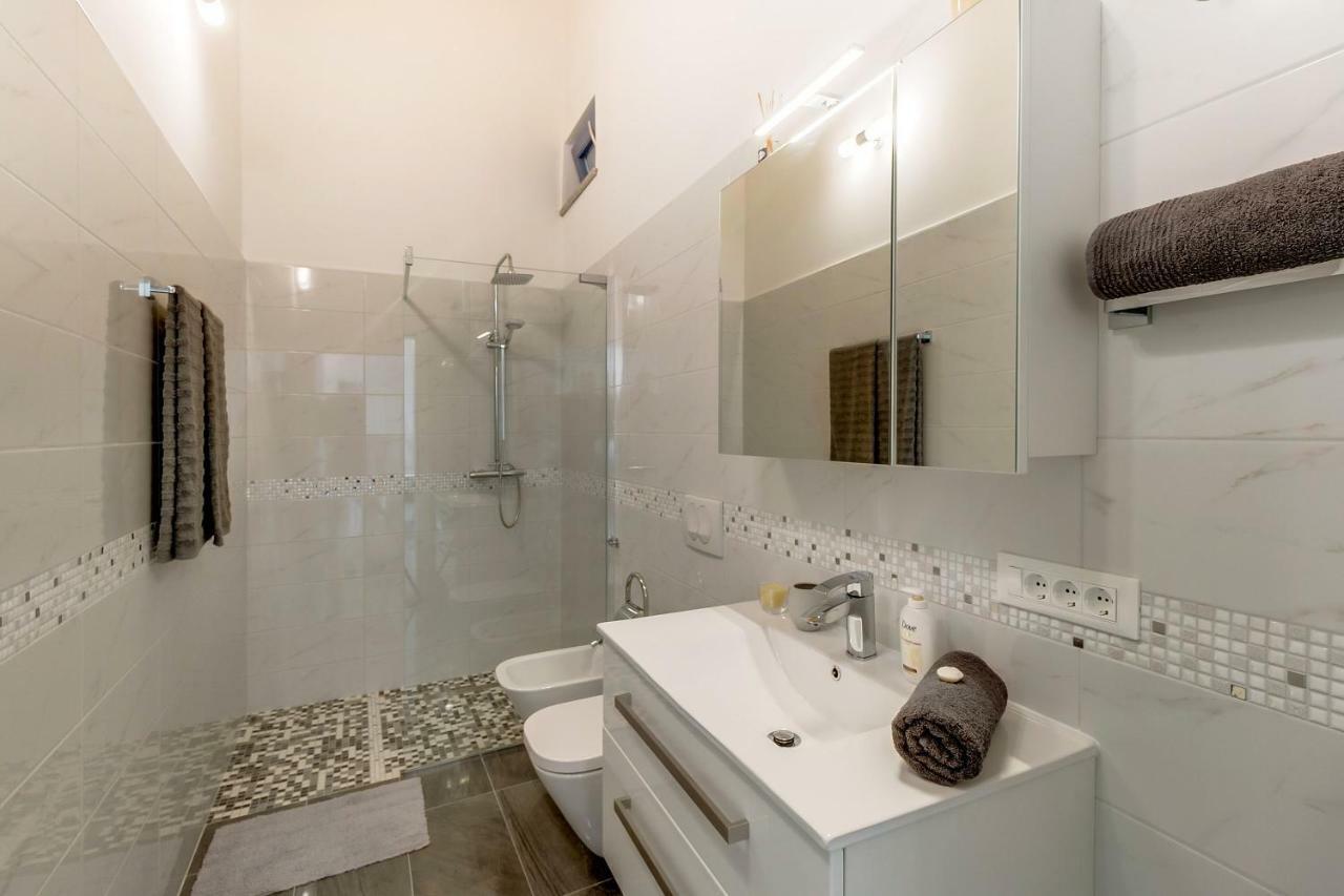 Apartments Relax Veli Lošinj المظهر الخارجي الصورة